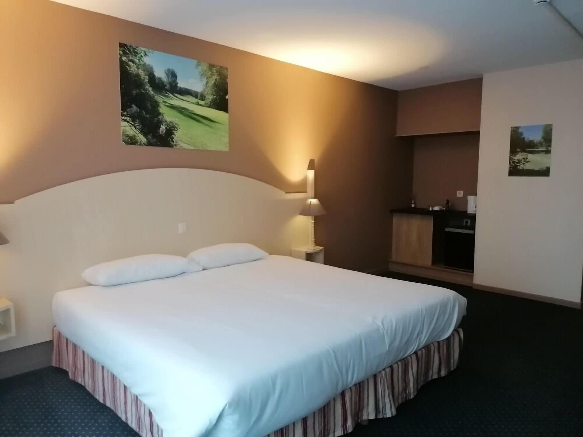 Best Western Golf D'Albon Luaran gambar