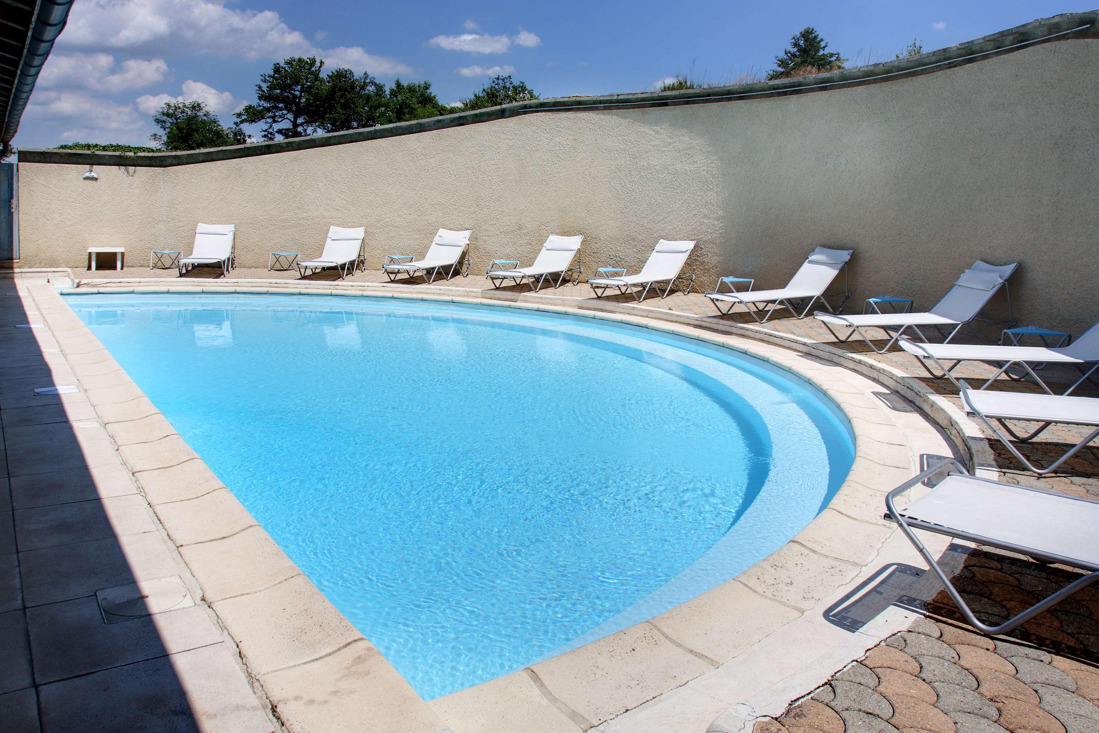 Best Western Golf D'Albon Luaran gambar