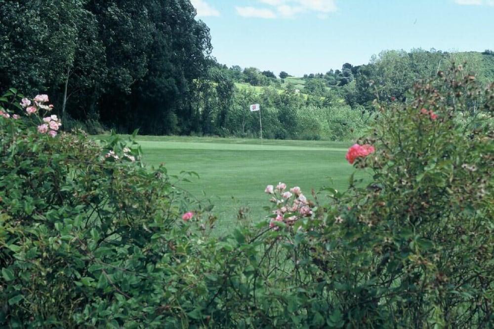 Best Western Golf D'Albon Luaran gambar