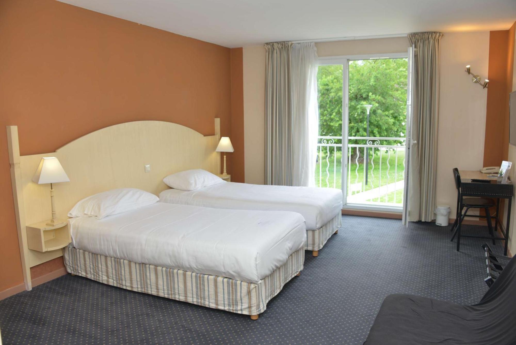 Best Western Golf D'Albon Luaran gambar