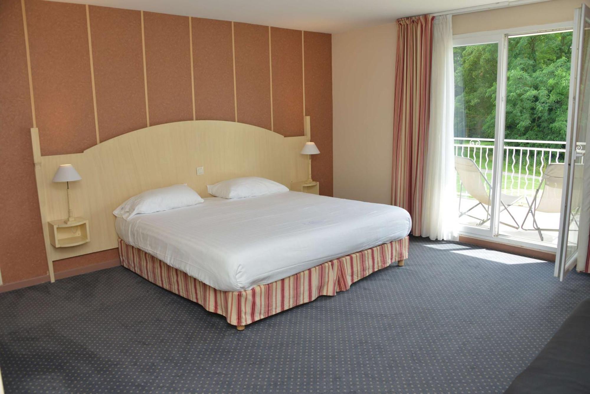 Best Western Golf D'Albon Luaran gambar