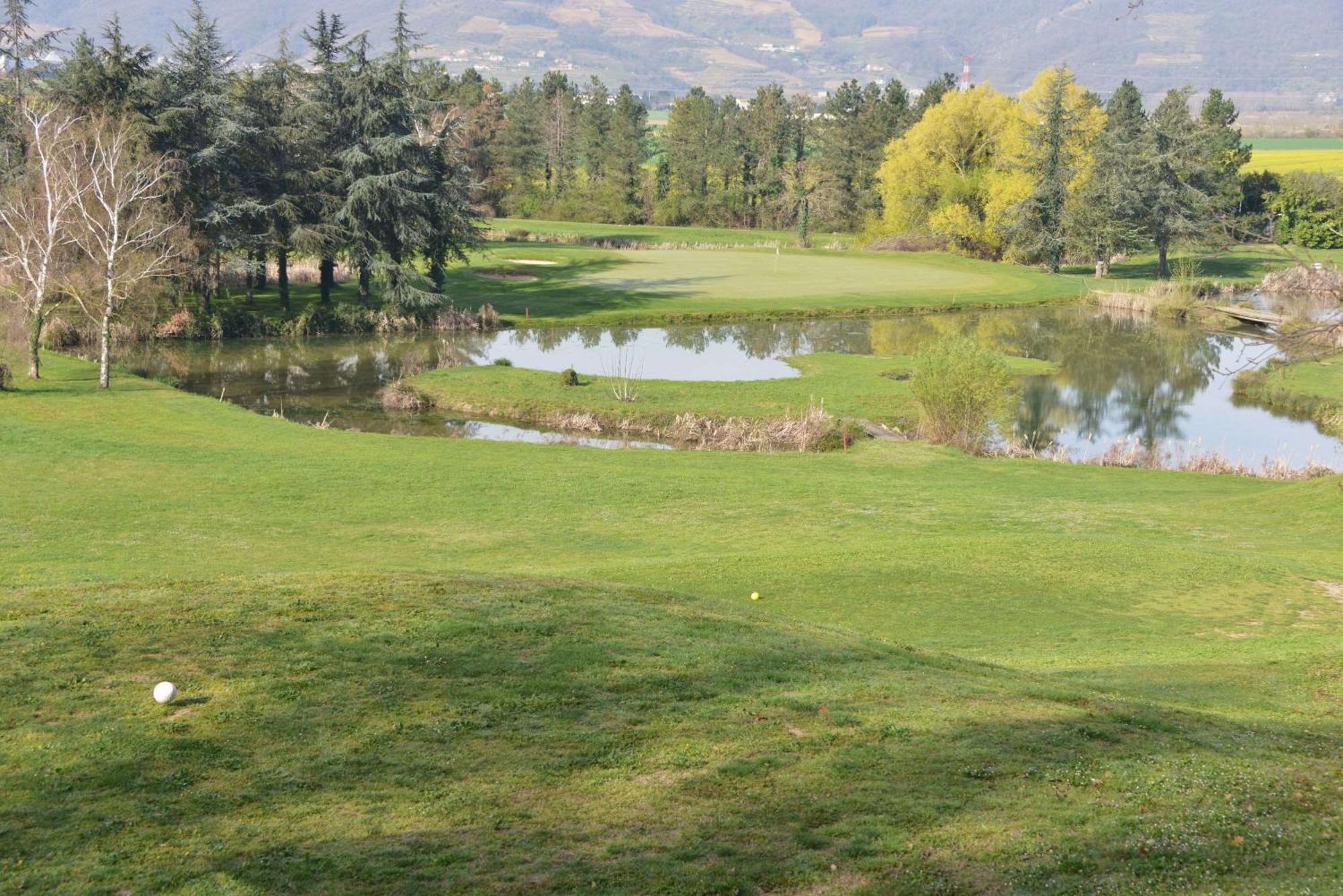 Best Western Golf D'Albon Luaran gambar